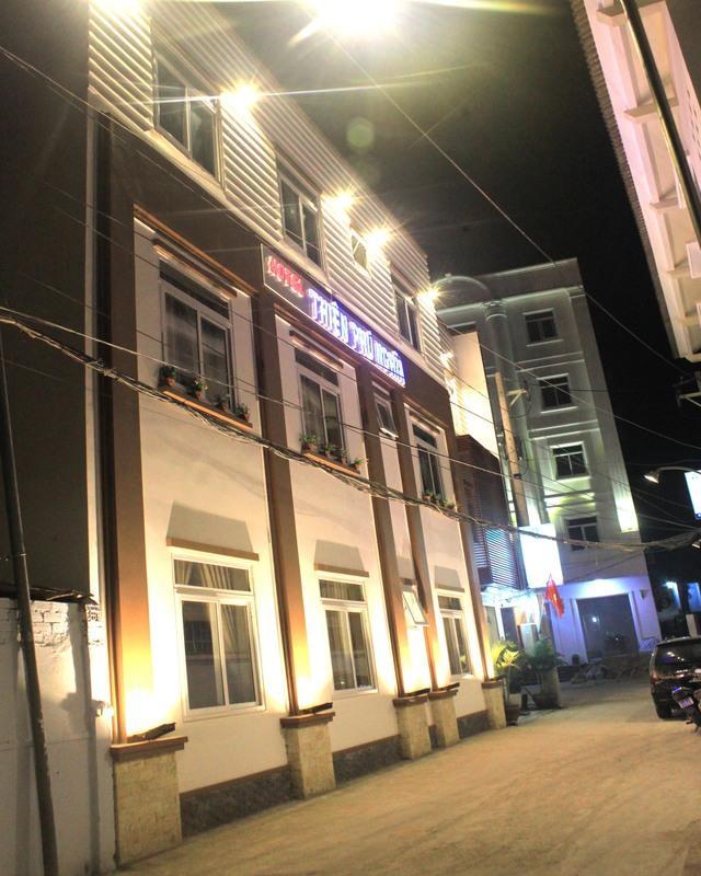 Thien Phu Nghia 2 - Hotel Дуонг-Донг Экстерьер фото